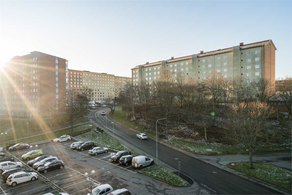 Bostadsrätt i Biskopsgården, Göteborg, Sverige, Badvädersgatan 15