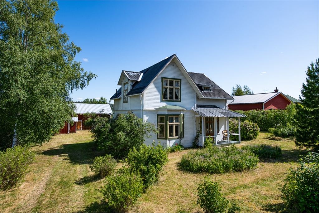 Villa i Fjällsta, Gällö, Sverige, Lövstavägen 16