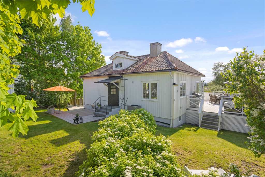 Villa i Hässelby Södra Villastad, Hässelby, Sverige, Sjöhällsstigen 32
