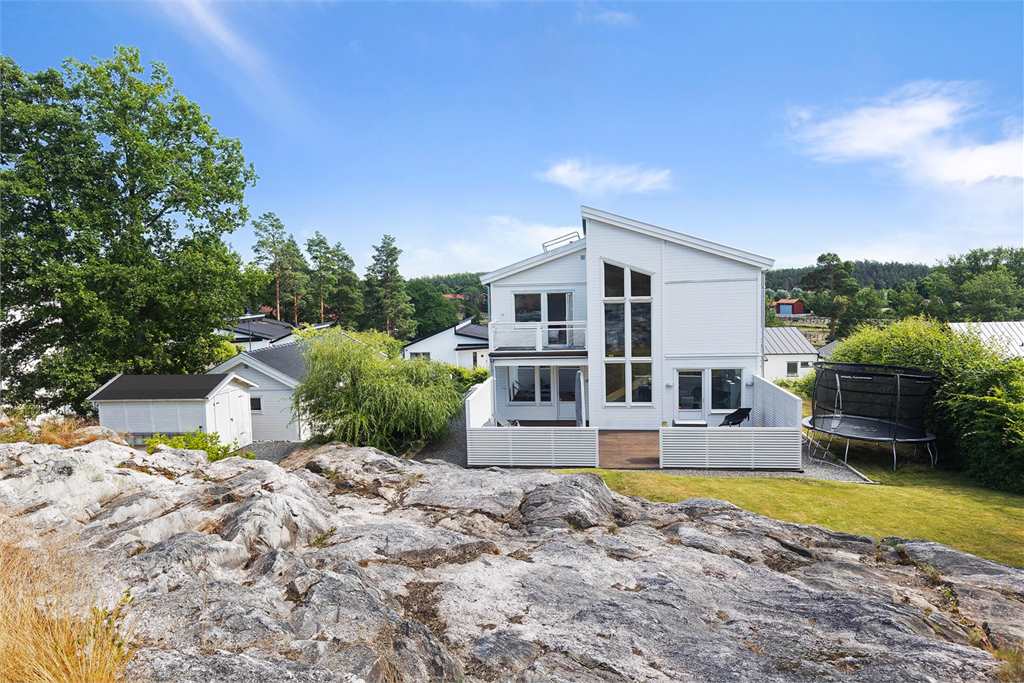 Villa i Fågelbro, Värmdö, Sverige, Vikstens backe 16
