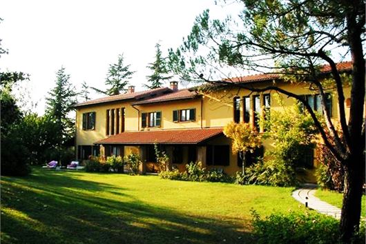 Villa i Piemonte, Fontanile, Fontanile