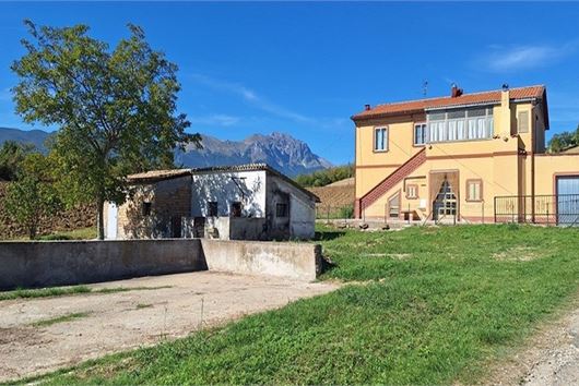 Villa i Abruzzo, Penne, Penne
