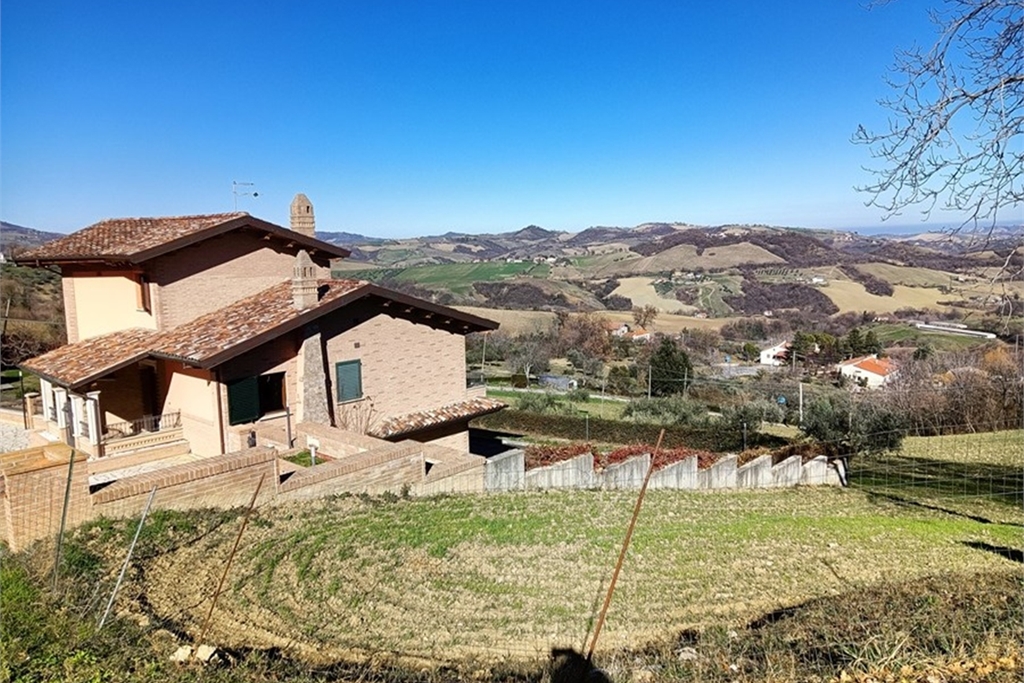 Villa i Abruzzo, Italien, Montebello di Bertona