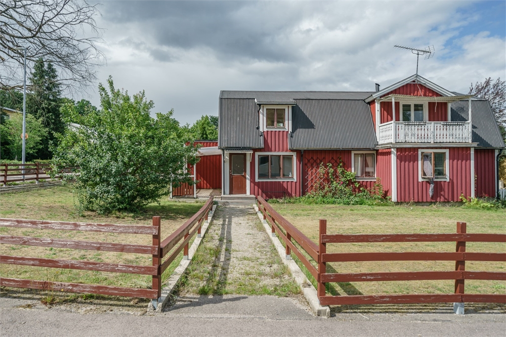 Villa i Hallabro, Sverige, Gamla Kongavägen 6