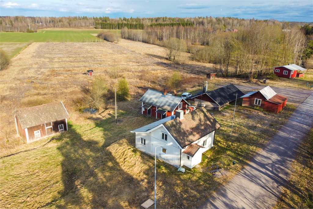 Villa i Östansjö, Sverige, Brändåsen Vänskärret 203B