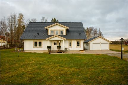 Villa i Örebro, Hidingsta 822