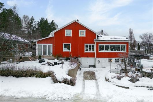 Villa i Bydalen, Sundsvall, Ankarvägen 2 samt 2A