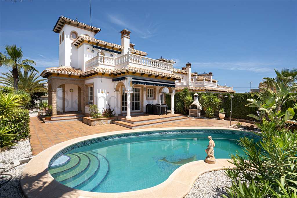 Villa i Playa Flamenca, Orihuela Costa, Spanien, Calle Claveles