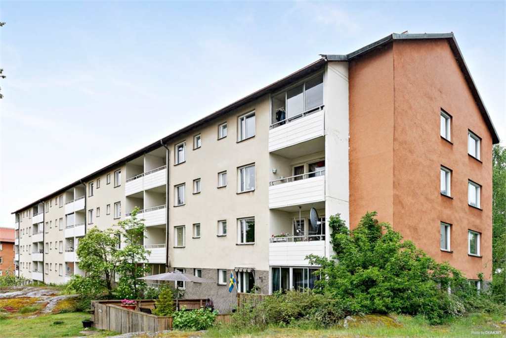 Bostadsrätt i Tyresö Centrum, Tyresö, Sverige, Granitvägen 12B, 1 tr