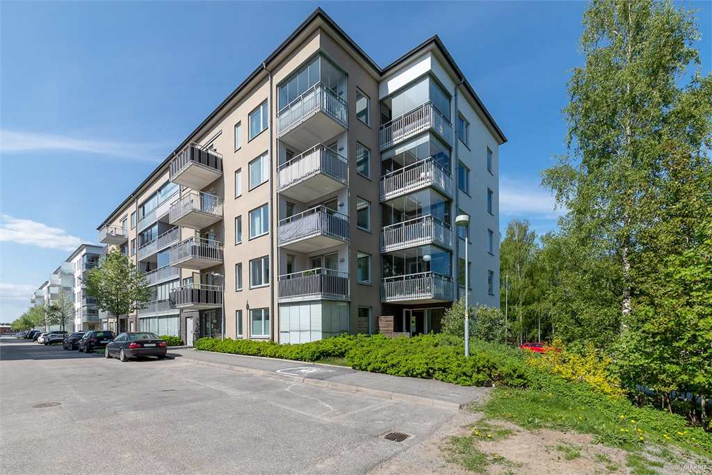 Bostadsrätt i Tyresö Centrum, Tyresö, Sverige, Barrskogsvägen 11